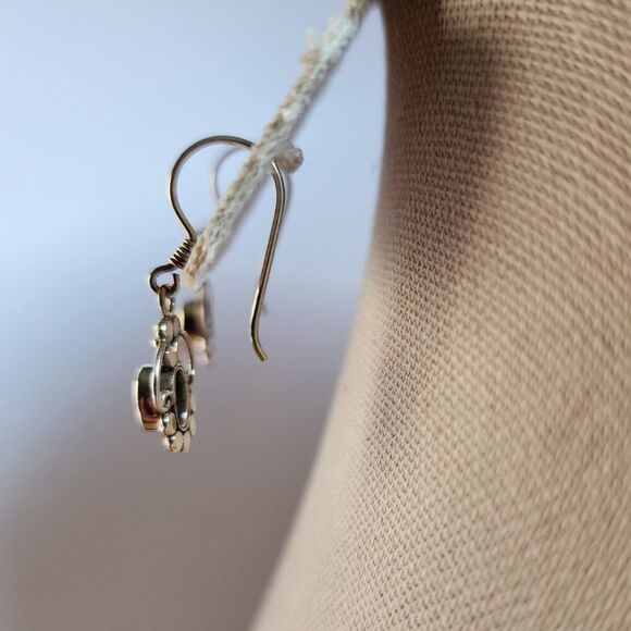 Oval Peridot Earrings - Floral Design - 925 Sterling Silver - Picture 2 of 4